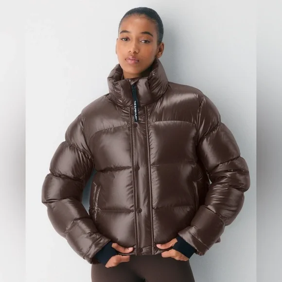 Aritzia The Super Puff™ Shorty - Hi-Gloss in Rich Mocha Brown XXS - Picture 2 of 9